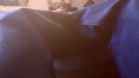 Snapshot of southern_guy_69 chatting on 11.21.25 southern_guy_69 online show from 11.21.25