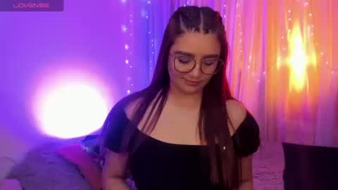 Snapshot of soy_anny_1 chatting on 10.12.25 soy_anny_1 online show from 10.12.25