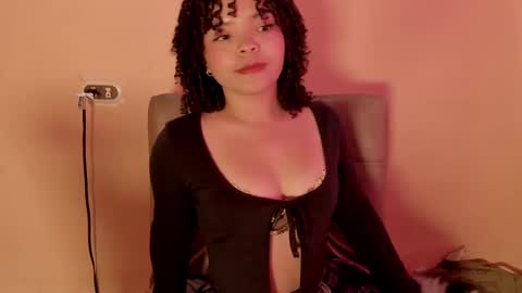 Snapshot of soy_jacky18 chatting on 03.08.25 Jacky online show from 03.08.25