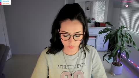 Luisa    online show from 01.08.25