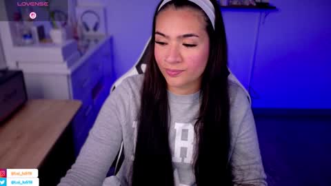 Snapshot of soyabby_ chatting on 10.21.25 Luisa online show from 10.21.25