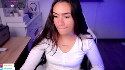 Snapshot of soyabby_ chatting on 11.03.25 Luisa online show from 11.03.25