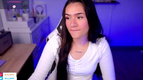 Snapshot of soyabby_ chatting on 11.06.25 Luisa online show from 11.06.25