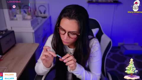 Snapshot of soyabby_ chatting on 12.16.25 Luisa online show from 12.16.25