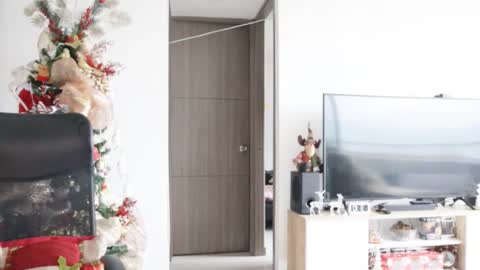 Snapshot of soytropicalfruit chatting on 12.27.24 You want to talk to me more personal follow me in My Channel VIP 50 the discount online show from 12.27.24