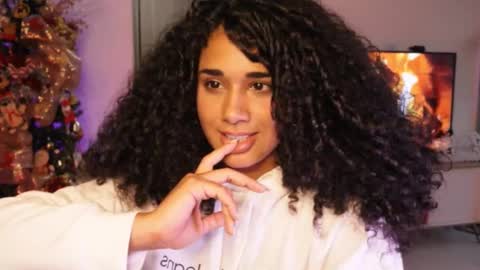 Snapshot of soytropicalfruit chatting on 01.04.25 You want to talk to me more personal follow me in My Channel VIP 50 the discount online show from 01.04.25