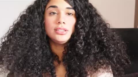 Snapshot of soytropicalfruit chatting on 02.11.25 You want to talk to me more personal follow me in My Channel VIP 50 the discount online show from 02.11.25