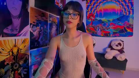 Snapshot of space__kittyy chatting on 01.22.25 Val online show from 01.22.25