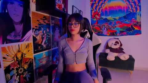 Snapshot of space__kittyy chatting on 02.17.25 Val online show from 02.17.25