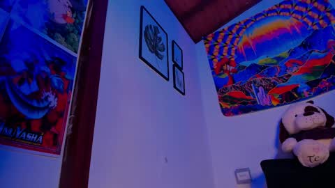Snapshot of space__kittyy chatting on 02.17.25 Val online show from 02.17.25