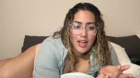 spacebunsxxx online show from 12.29.24