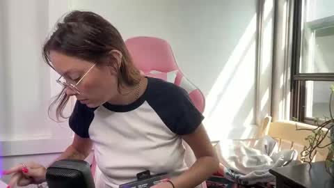 Snapshot of spacecowwhore chatting on 10.03.25 Spacecow Whore online show from 10.03.25