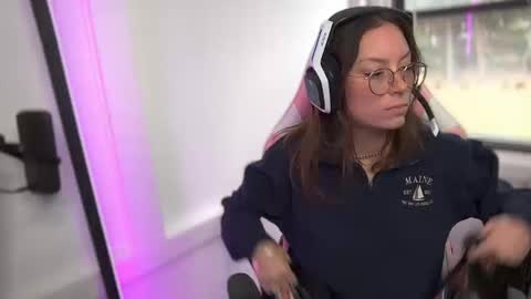 Snapshot of spacecowwhore chatting on 10.12.25 Spacecow Whore online show from 10.12.25