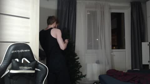 Snapshot of spaisenok chatting on 01.02.25 Mike online show from 01.02.25