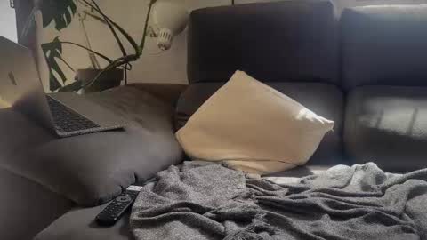 Snapshot of spanish_gym chatting on 09.16.25 spanish gym online show from 09.16.25