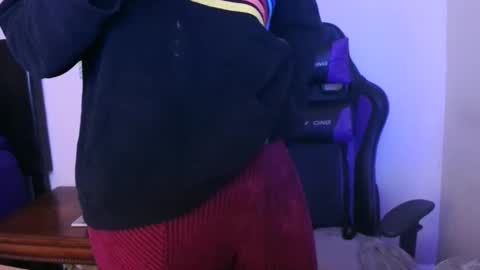 Snapshot of sparkle_pinuppp chatting on 01.05.25 Tip 1 token Follow me on instagram Sparkle pinuppp online show from 01.05.25