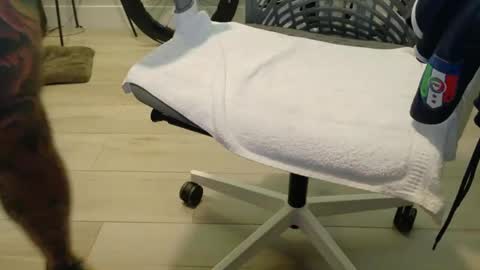 Snapshot of sparklenuts17 chatting on 12.13.24 sparklenuts17 online show from 12.13.24