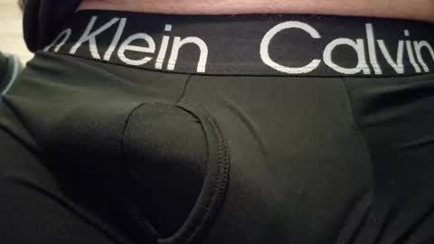 Snapshot of sparklenuts17 chatting on 09.28.25 sparklenuts17 online show from 09.28.25