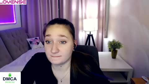 Snapshot of sparkling_starlet67 chatting on 02.27.26 Ilona online show from 02.27.26