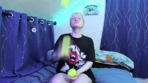 Snapshot of sparkling_water_hate_club chatting on 11.18.25 Atticus Pendragon online show from 11.18.25