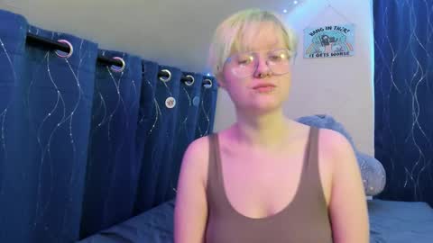 Snapshot of sparkling_water_hate_club chatting on 02.11.26 Atticus Pendragon online show from 02.11.26