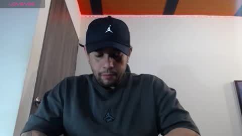     online show from 02.01.25