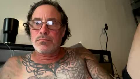 specter1972 online show from 11.18.25