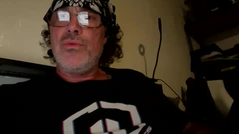 specter1972 online show from 04.05.26