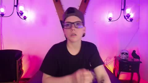 spencerm_ online show from 11.17.25