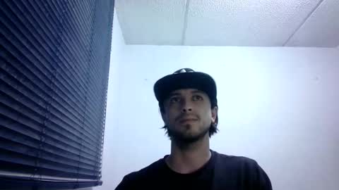 Snapshot of sperm_donor94 chatting on 04.17.26 sperm_donor94 online show from 04.17.26
