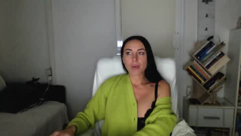 Carla online show from 10.03.25
