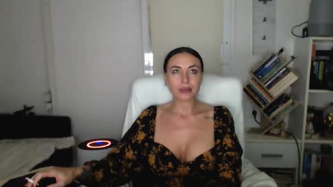 Carla online show from 10.18.25
