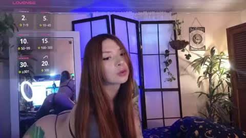Snapshot of spicy_redx chatting on 08.05.26 Alicia online show from 08.05.26