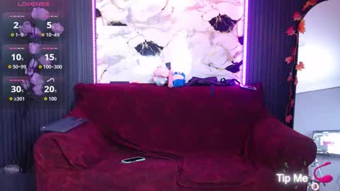    online show from 10.25.25