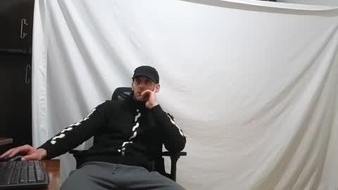 Snapshot of spider_0090 chatting on 02.17.26 Marco. When Im offline you can view premium content in bio online show from 02.17.26