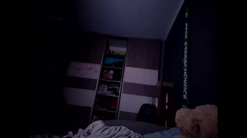 spike21fantasti978506 online show from 10.18.25