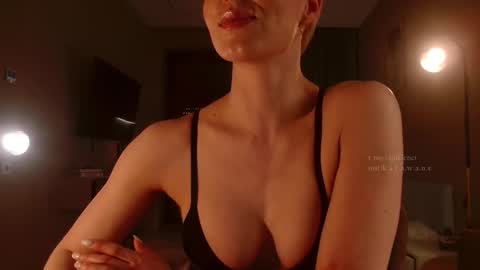 Elizabeth online show from 03.25.26