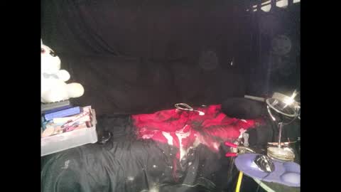 Snapshot of splashh_queen317 chatting on 12.04.25 Daddy His Splash Queen online show from 12.04.25