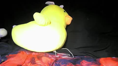 Snapshot of splashh_queen317 chatting on 12.05.25 Daddy His Splash Queen online show from 12.05.25