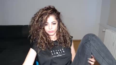 Doll online show from 01.27.25