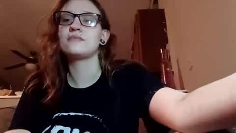 Snapshot of spoiledprincess4 chatting on 02.09.25 spoiledprincess4 online show from 02.09.25