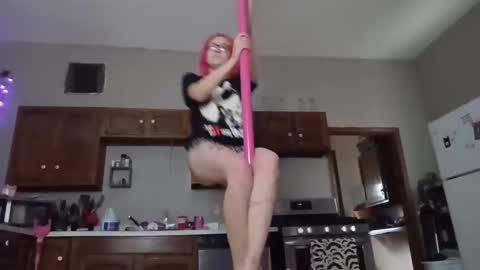 Snapshot of spoiledprincess4 chatting on 10.18.25 spoiledprincess4 online show from 10.18.25