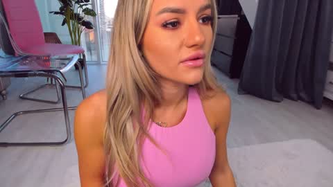 Anna online show from 12.13.24