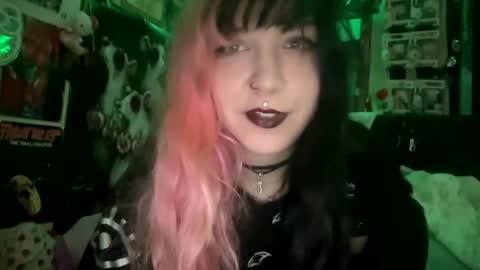 Pixie online show from 10.22.25