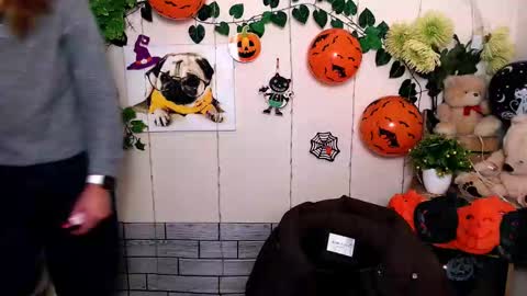 Karina online show from 10.30.25