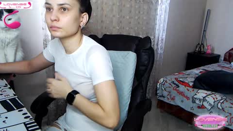 Snapshot of sports_woman5 chatting on 02.03.26 Tips are the best compliment to a woman online show from 02.03.26