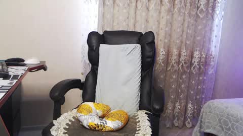 Snapshot of sports_woman5 chatting on 04.06.26 Tips are the best compliment to a woman online show from 04.06.26