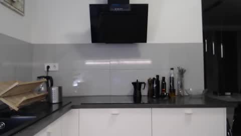 Snapshot of sportybigcock chatting on 12.19.24 Peter online show from 12.19.24