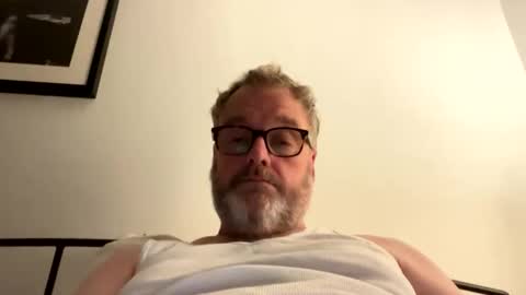 Snapshot of spotty5 chatting on 11.18.25 spotty5 online show from 11.18.25