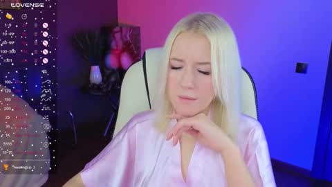 Snapshot of springajara chatting on 10.18.25 Vetta online show from 10.18.25